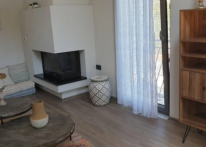 The Z Point 3* Parga